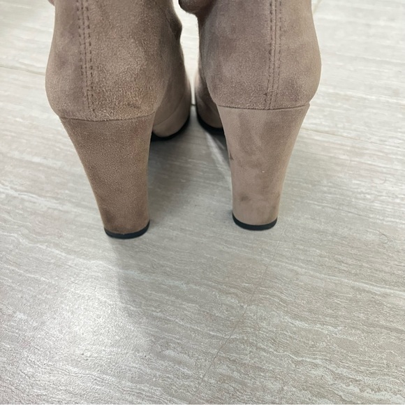 Stuart Weitzman Highland Boots in Light Gray/Taupe 6 - Picture 8 of 10